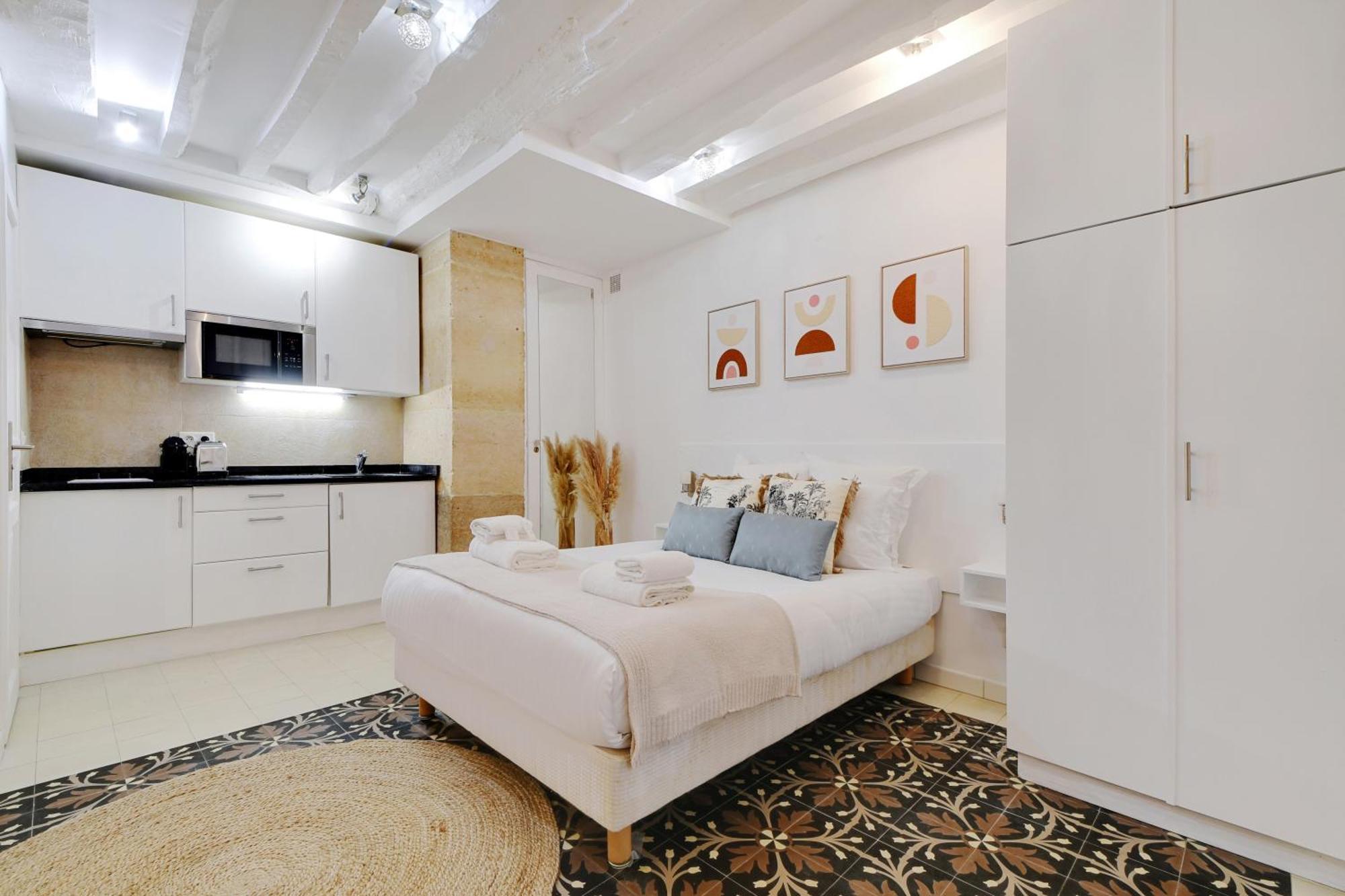 Pick A Flat's In Bastille - Rue Amelot * Parijs